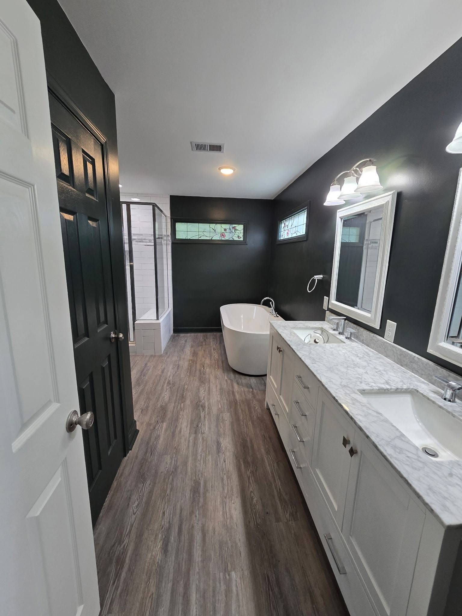 Bathroom renovation project by Roberts Drywall and Renovations in the Olive Branch, MS area
